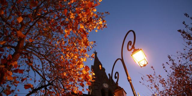 candelabre-eglise-mairie-dallevard-les-bains.jpg