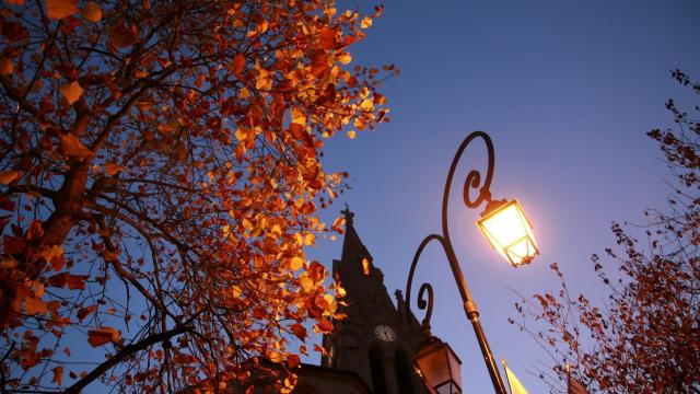 candelabre-eglise-mairie-dallevard-les-bains.jpg