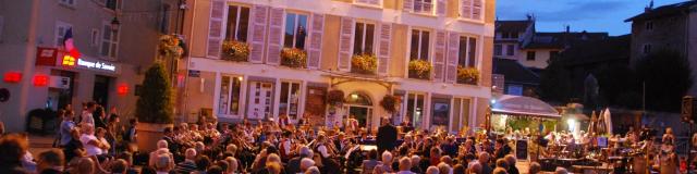 Concert Hamonie Sur La Place ©mairie D'allevard Les Bains