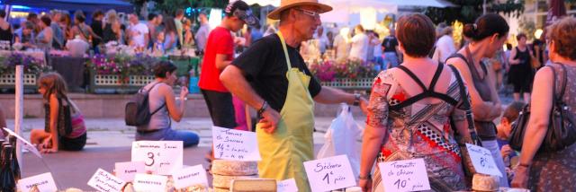 Marché Nocturne Fromager ©mairie D'allevard Les Bains