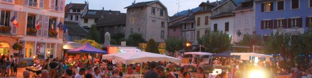 Marché Nocturne D'allevard Les Bains