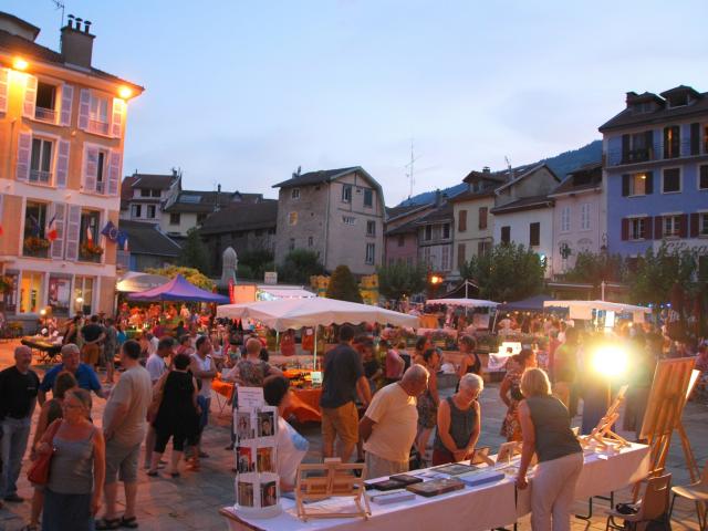 Marché Nocturne D'allevard Les Bains