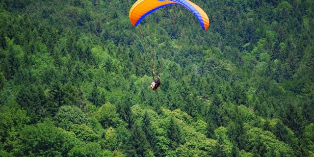 parapente-verdure-mairie-dallevard-les-bains.jpg