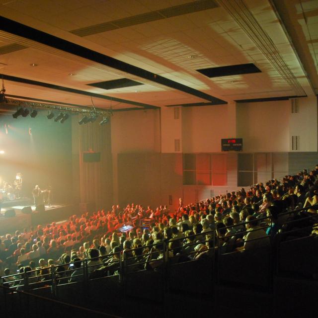 spectacle-pliade-mairie-dallevard-les-bains.jpg